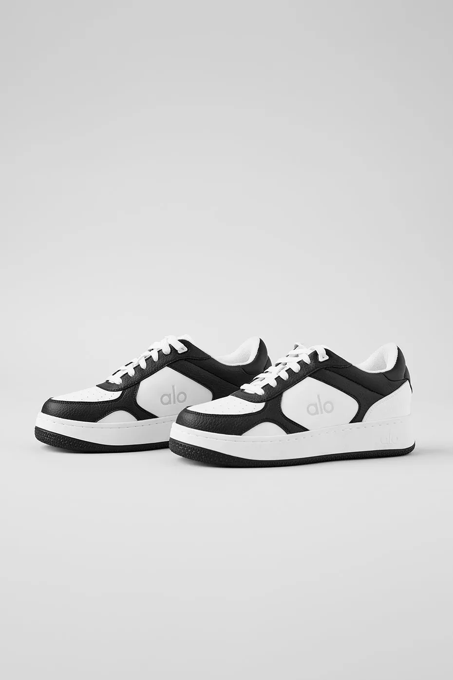 Alo Recovery Mode Sneaker - Black/White