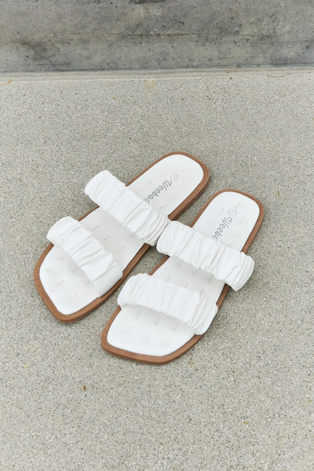 *APP EXCLUSIVE* Double Strap Scrunch Sandal in White