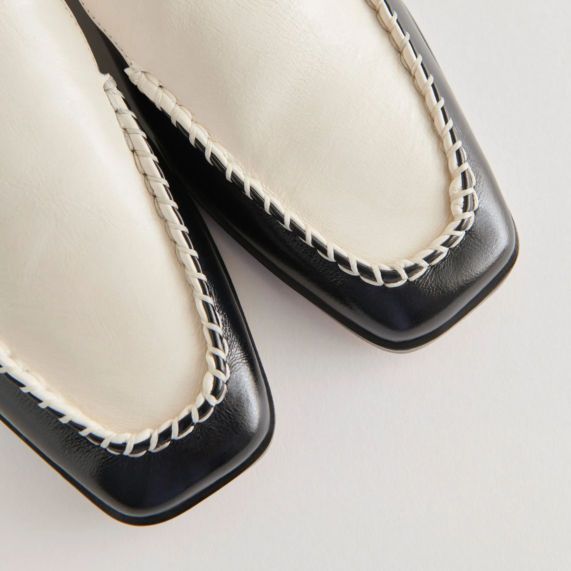 BENY WIDE FLATS WHITE BLACK CRINKLE PATENT