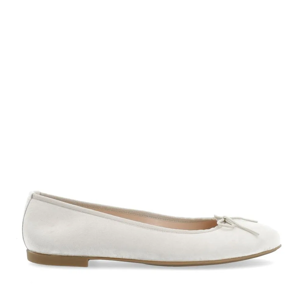 Biamadison Off White Ballerina Flats