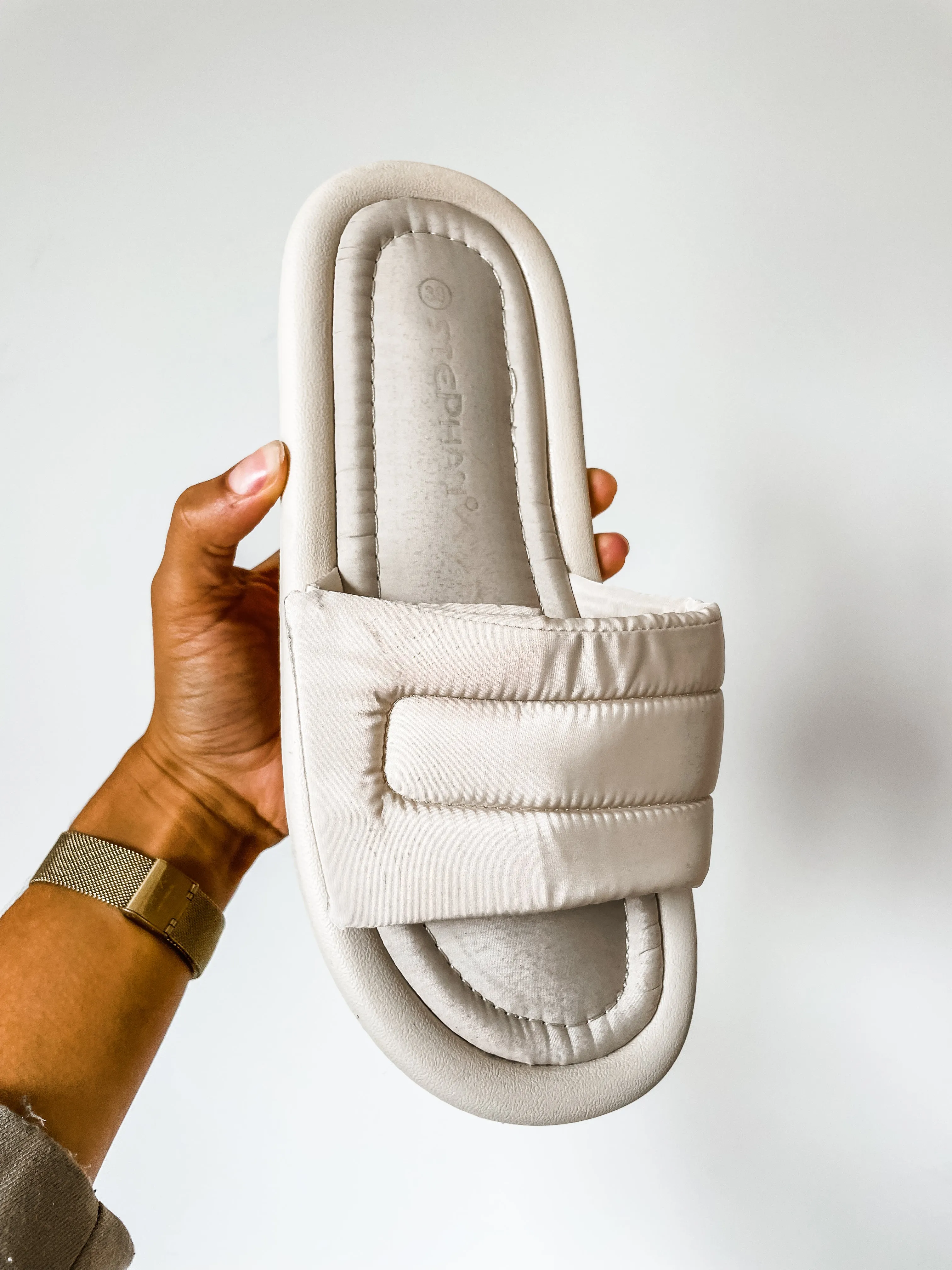 Quilted Nylon Sliders